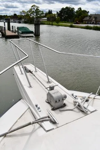 Slide: The Image of Silverton 34 Convertible 1989 - 4