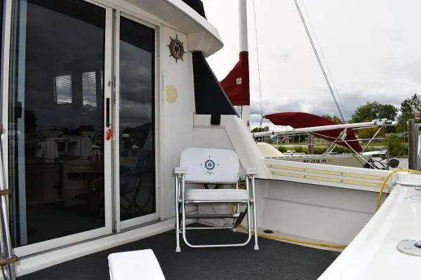 Slide: The Image of Silverton 34 Convertible 1989 - 9