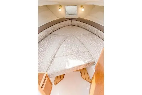 Slide: The Image of Cutwater 24 coupe 2020 - 6