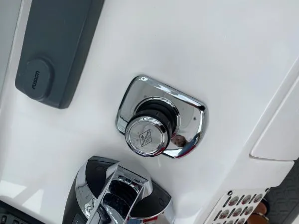 Slide: The Image of Intrepid 327 Center Console 2014 - 10