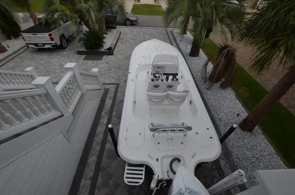 Slide: The Image of Turner Boatworks 2500 VS-compare 24 Yellowfin 2021 - 4
