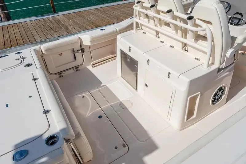 Slide: The Image of 2020 GRADY-WHITE 326 CANYON 13 - 13