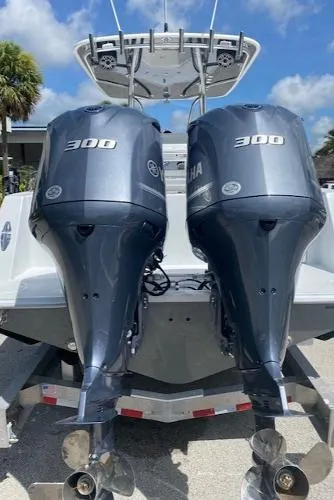Slide: The Image of Contender 30T 2022 - 10