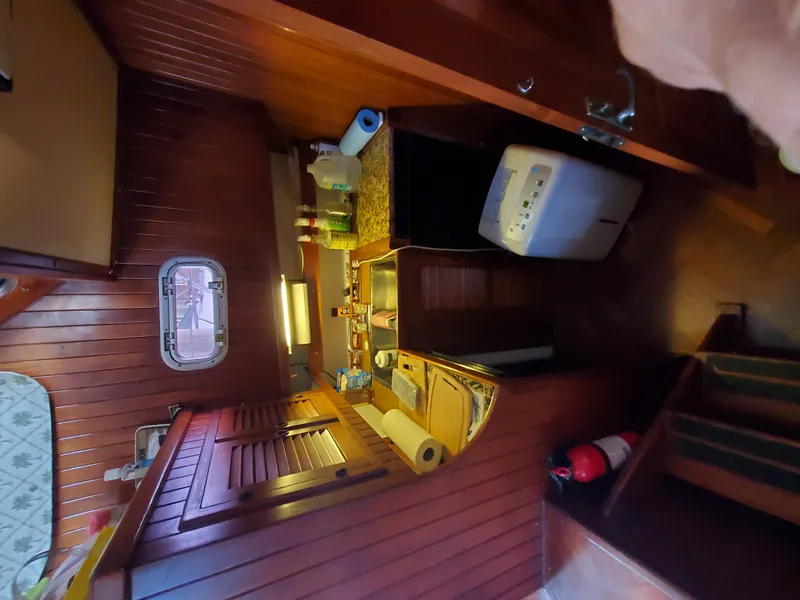 Slide: The Image of Custom Trawler Yehasso 1982 - 11