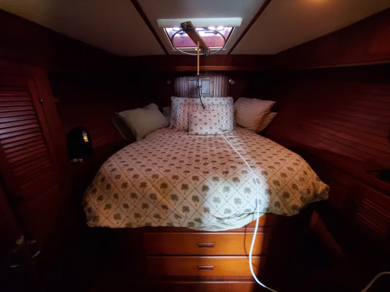 Slide: The Image of Custom Trawler Yehasso 1982 - 8
