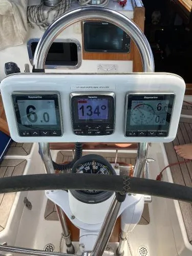Slide: The Image of Slocum 43 Cruiser Cutter 1988 - 10