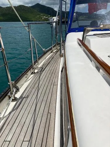 Slide: The Image of Slocum 43 Cruiser Cutter 1988 - 7