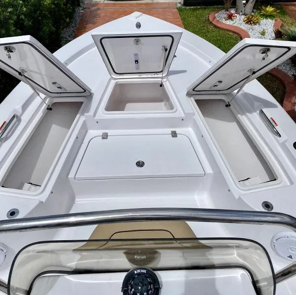 Slide: The Image of Sportsman Masters 207 Bay Boat 2018 - 6
