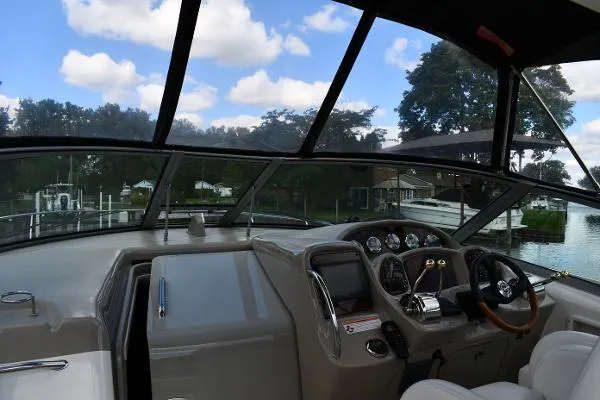 Slide: The Image of Sea Ray 340 Sundancer 2006 - 9
