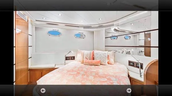 Slide: The Image of Pershing 62' 2006 - 4