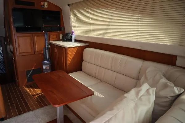 Slide: The Image of Luhrs 400 Convertible 1999 - 11