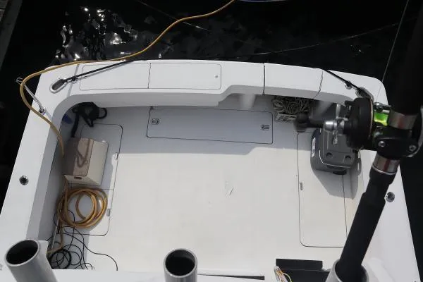 Slide: The Image of Luhrs 400 Convertible 1999 - 2