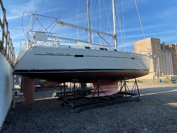 Slide: The Image of Beneteau 343 2009 - 2