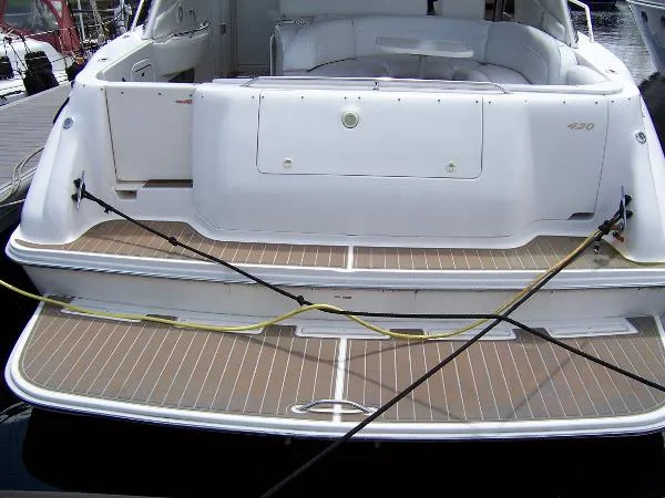 Slide: The Image of Sea Ray 450 Sundancer 1995 - 2