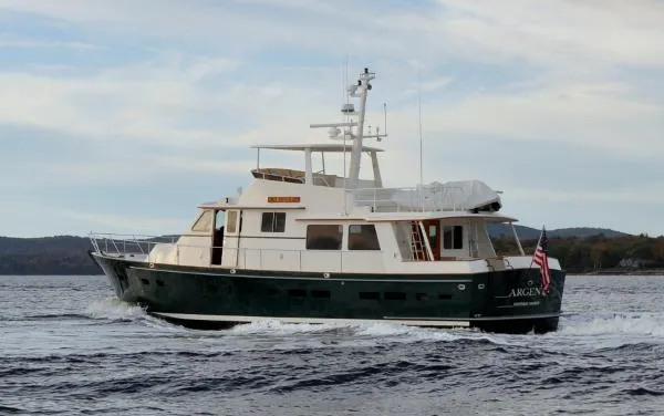 Slide: The Image of Custom Hunt Raised Pilothouse 1993 - 6