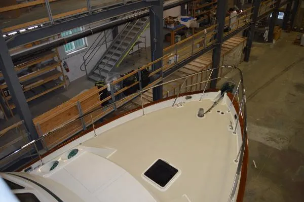 Slide: The Image of Custom Hunt Raised Pilothouse 1993 - 9