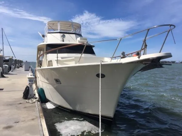 Slide: The Image of Hatteras 58 Yacht Fisherman 1974 - 1