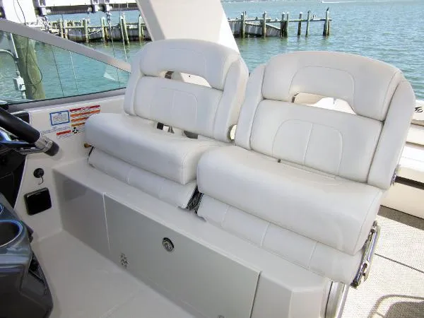 Slide: The Image of Monterey 355 Sport Yacht 2014 - 11