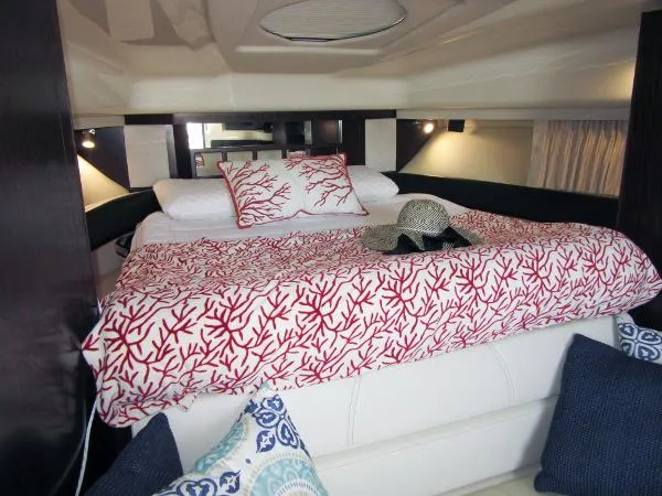 Slide: The Image of Monterey 355 Sport Yacht 2014 - 7