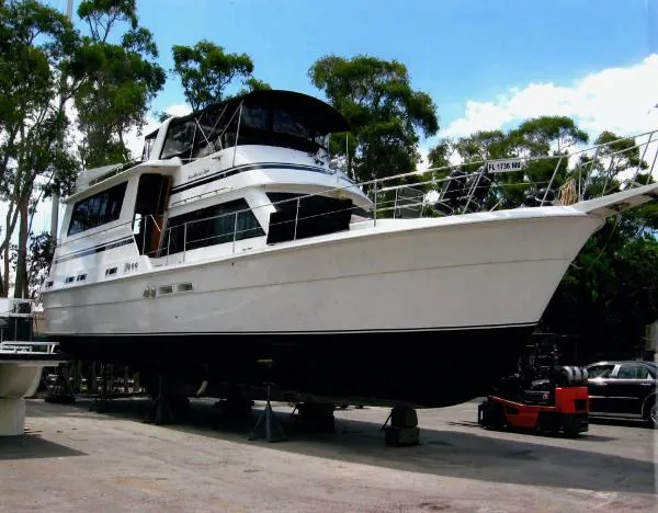 Slide: The Image of Gulfstar Mk IV Motor Yacht 1986 - 0