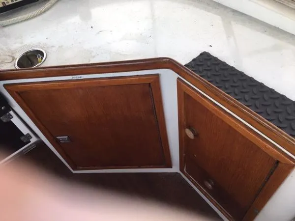 Slide: The Image of Gulfstar Mk IV Motor Yacht 1986 - 11