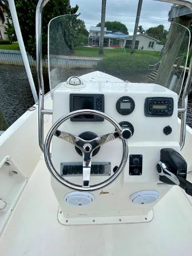 Slide: The Image of Key West 1720 Center Console 2016 - 5