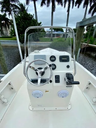 Slide: The Image of Key West 1720 Center Console 2016 - 6