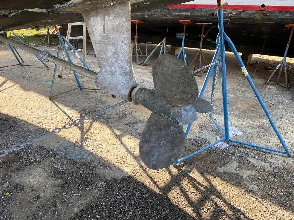 Slide: The Image of Tayana 48 Pilot House 1993 - 4