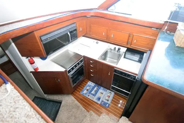 Slide: The Image of Ocean 44 Super Sport 1988 - 6