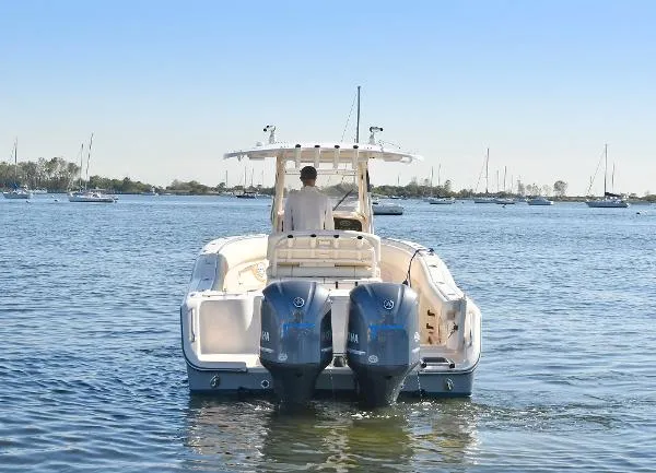 Slide: The Image of Grady-White 27 Center Console 2012 - 2