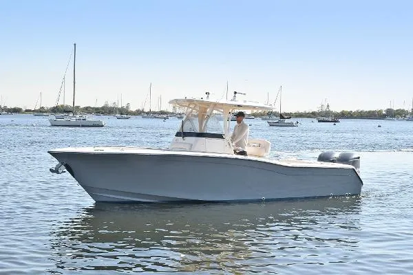 Slide: The Image of Grady-White 27 Center Console 2012 - 6