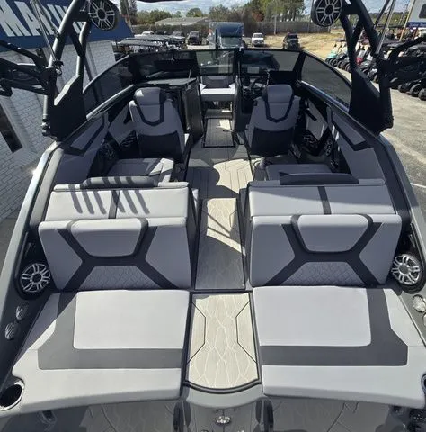 Slide: The Image of Interior view of 2025 Yamaha Boats 222XE with modern seating. - 6