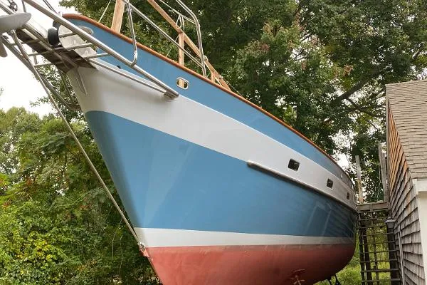 Slide: The Image of Ted Brewer Custom 46 Cutter 2007 - 2