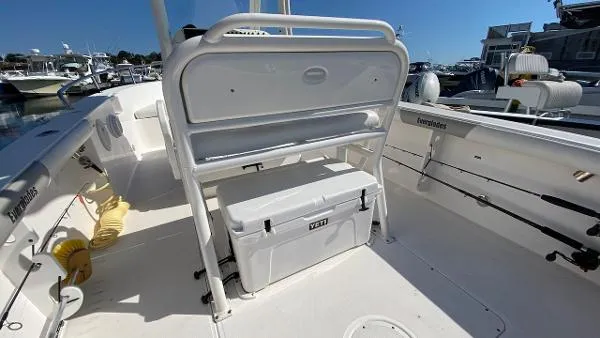 Slide: The Image of Everglades 230 CC 2012 - 9
