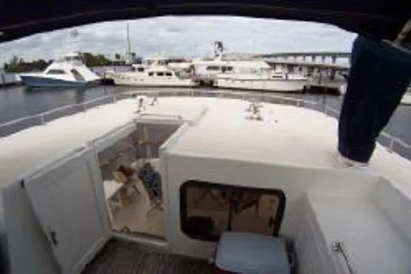 Slide: The Image of Kong & Halvorsen Island Gypsy 1997 - 9