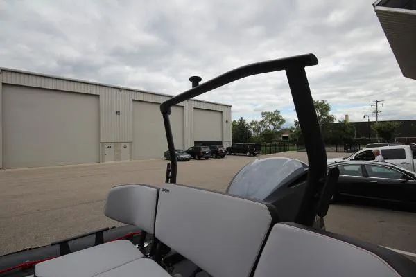 Slide: The Image of Zodiac Open 7 NEO T-Top 250hp In Stock 2021 - 11