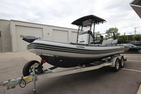 Slide: The Image of Zodiac Open 7 NEO T-Top 250hp In Stock 2021 - 3