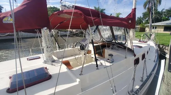 Slide: The Image of Bruce Roberts 44 Center Cockpit Ketch 1987 - 5