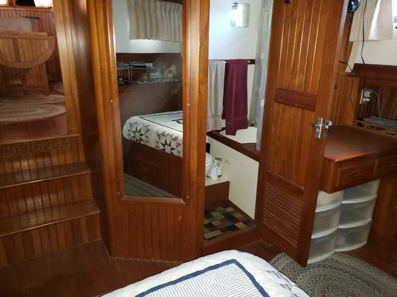 Slide: The Image of DeFever Trawler 1987 - 11