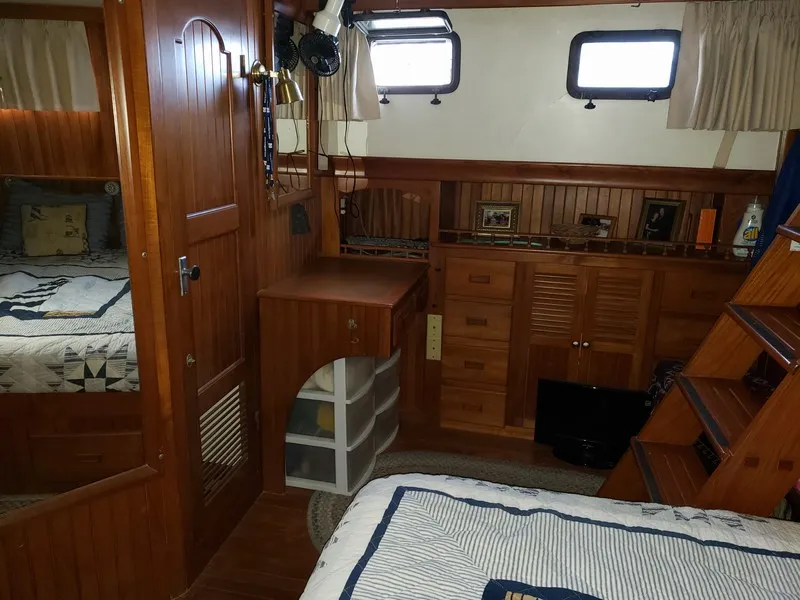 Slide: The Image of DeFever Trawler 1987 - 8