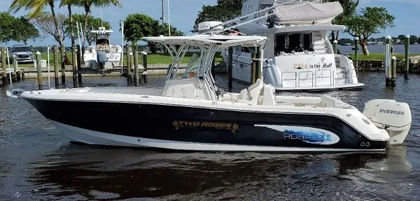 Slide: The Image of Robalo R300 Center Console 2013 - 1