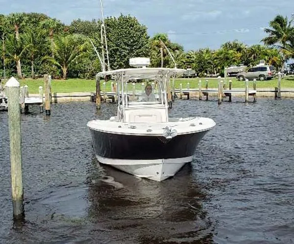Slide: The Image of Robalo R300 Center Console 2013 - 2