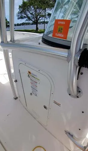 Slide: The Image of Robalo R300 Center Console 2013 - 5
