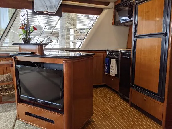 Slide: The Image of Meridian 490 Pilothouse 2007 - 2