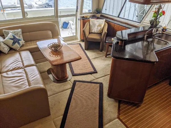Slide: The Image of Meridian 490 Pilothouse 2007 - 9