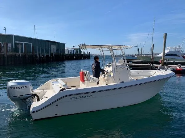 Slide: The Image of Cobia 237 Center Console 2020 - 7