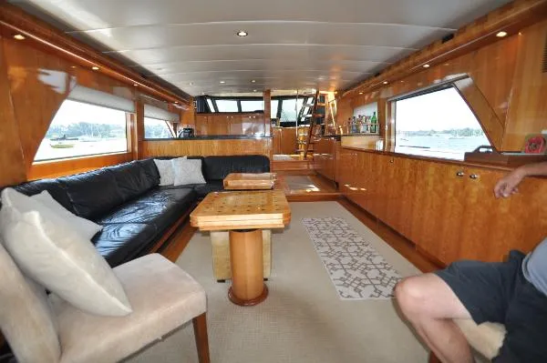 Slide: The Image of Queenship Admiralty Pilothouse 2000 - 10