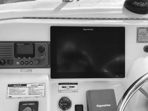 Slide: The Image of Mainship 400 Trawler 2008 - 10