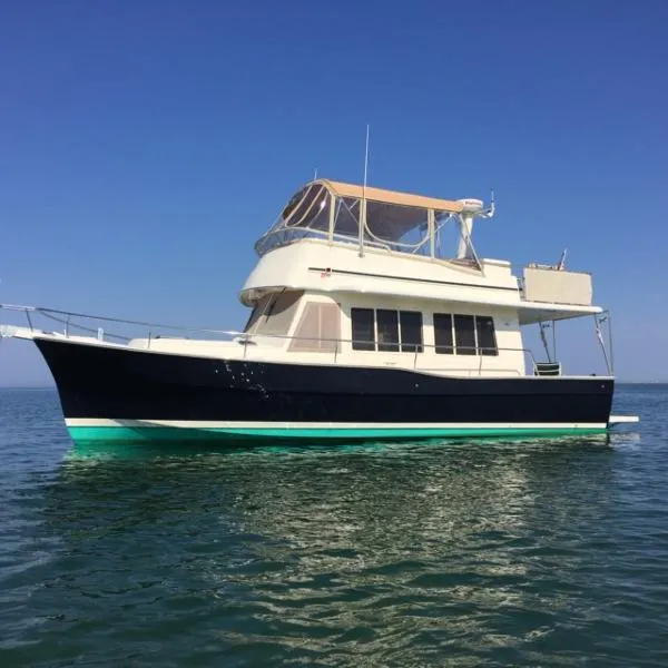 Slide: The Image of Mainship 400 Trawler 2008 - 2