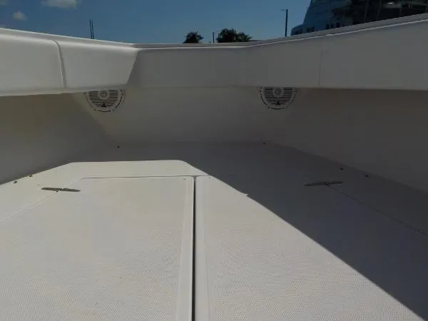 Slide: The Image of Venture 34 Center Console w/ Tower 1999 - 7